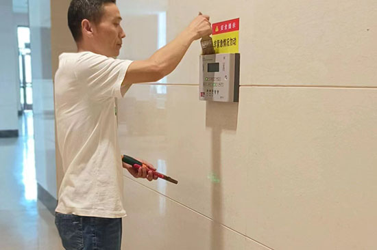 消防維保工作中清潔設(shè)備